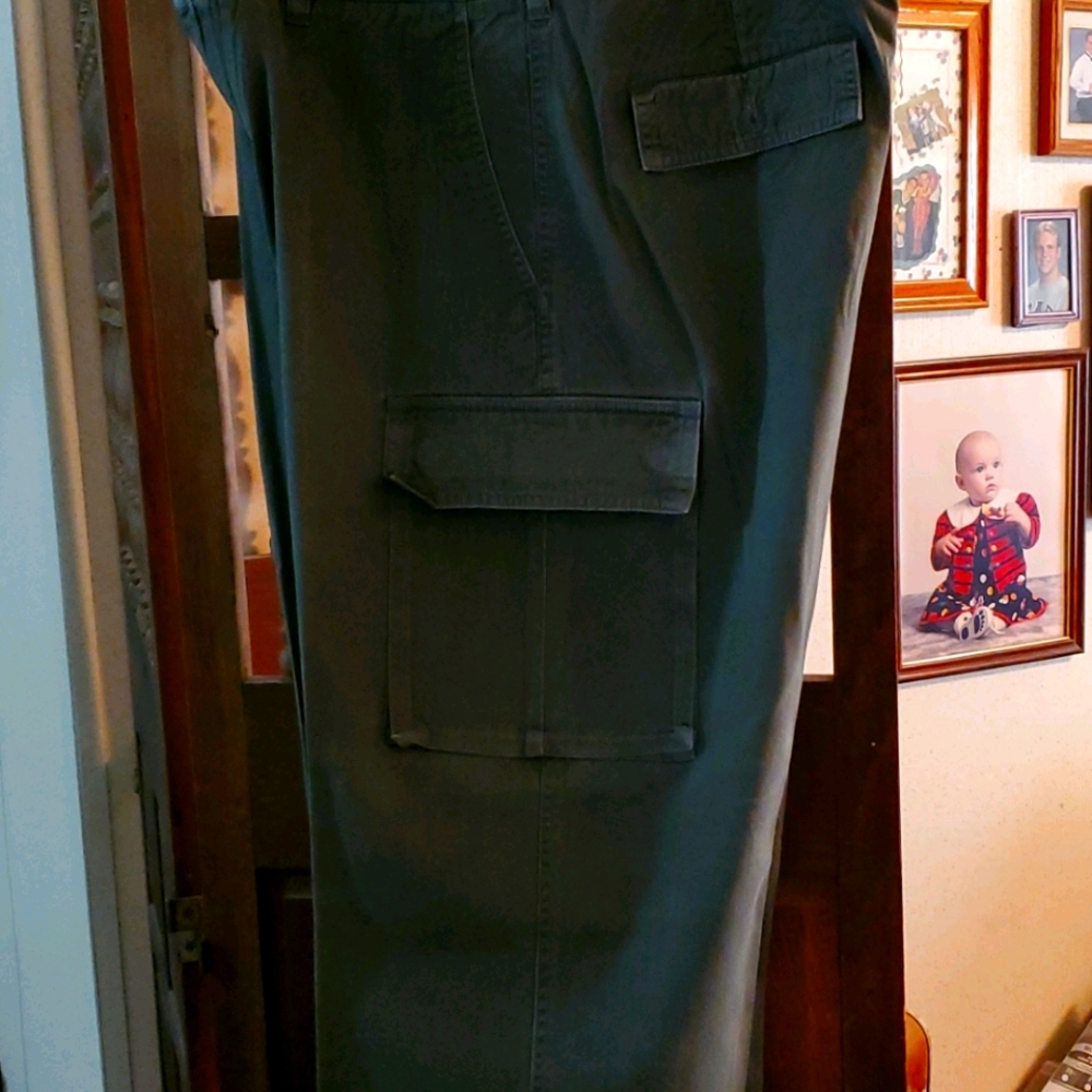 EUC men's cargo pants 100% cotton